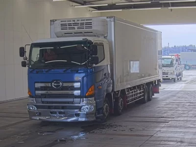 Hino PROFIA  с аукциона в Японии
