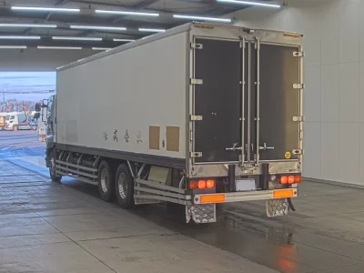 Hino PROFIA  с аукциона в Японии