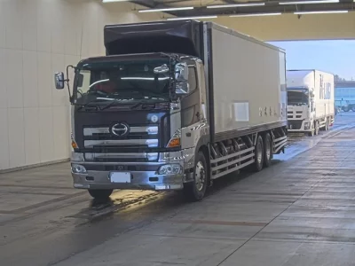 Hino PROFIA  с аукциона в Японии
