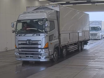 Hino PROFIA  с аукциона в Японии