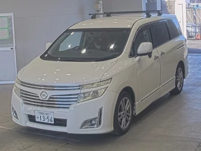 Nissan ELGRAND  с аукциона в Японии