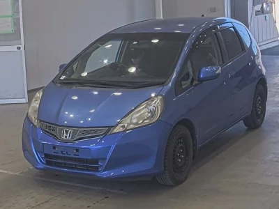 Honda FIT  с аукциона в Японии