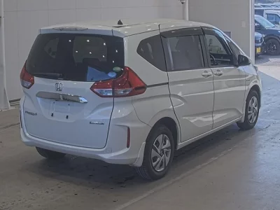 Honda FREED  с аукциона в Японии