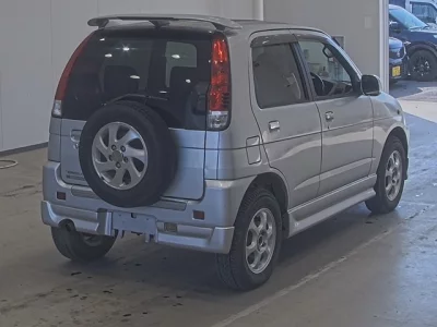Daihatsu TERIOS KID  с аукциона в Японии