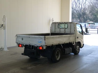 Hino DUTRO  с аукциона в Японии