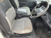 Toyota HIACE VAN лот № 20059 оценка 3  с аукциона в Японии 7