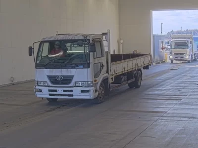 Nissan TRUCK  с аукциона в Японии