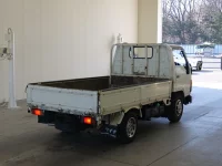 Toyota DYNA лот № 1497 оценка R  с аукциона в Японии 1