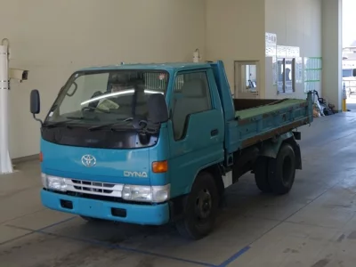Toyota DYNA  с аукциона в Японии