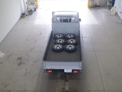 Toyota DYNA  с аукциона в Японии