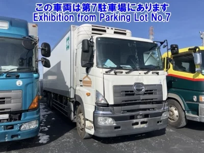 Hino TRUCK