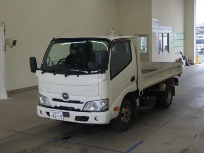 Hino DUTRO  с аукциона в Японии