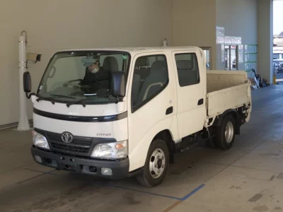 Toyota DYNA  с аукциона в Японии