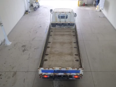 Toyota DYNA  с аукциона в Японии