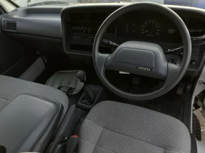 Toyota HIACE VAN  с аукциона в Японии