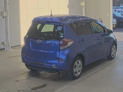 Toyota RACTIS  с аукциона в Японии