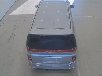 Nissan ELGRAND  с аукциона в Японии