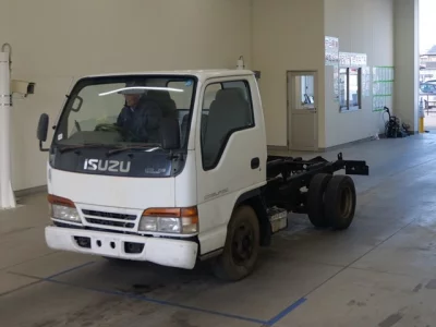 Isuzu ELF