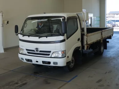 Hino DUTRO  с аукциона в Японии