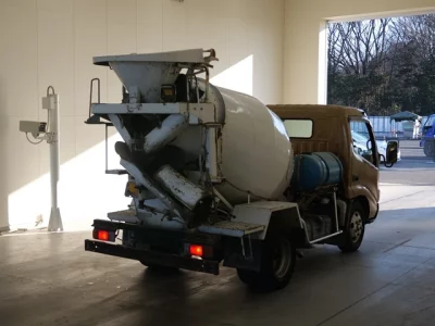 Hino DUTRO  с аукциона в Японии