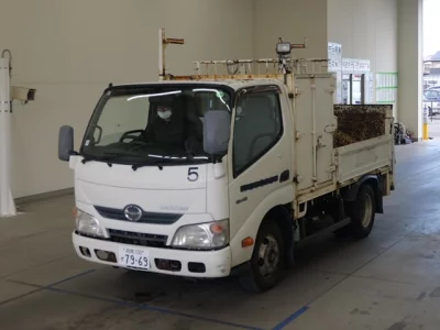 Hino DUTRO  с аукциона в Японии