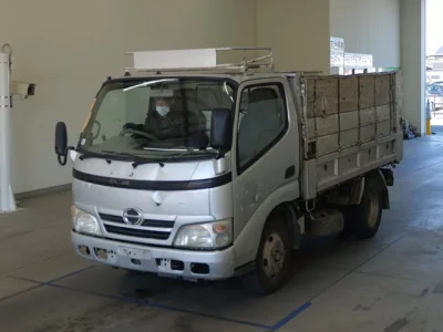 Hino DUTRO  с аукциона в Японии