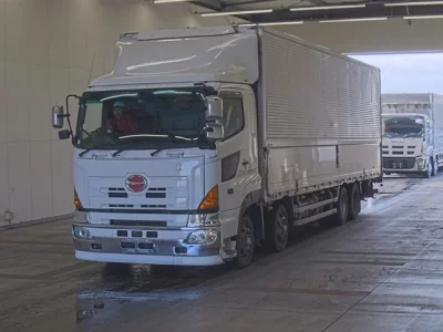 Hino PROFIA  с аукциона в Японии