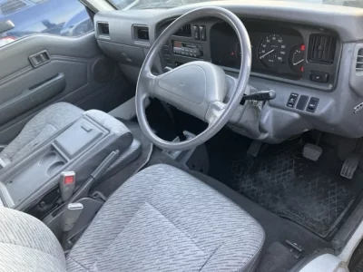 Nissan CARAVAN VAN  с аукциона в Японии