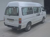 Toyota HIACE VAN лот № 20389 оценка 3.5  с аукциона в Японии 1