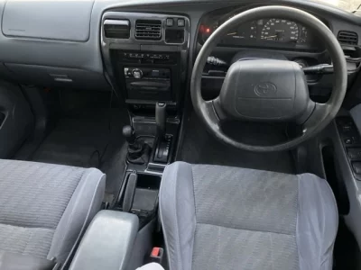 Toyota HILUX SURF  с аукциона в Японии