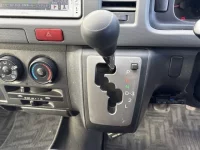 Toyota HIACE лот № 20368 оценка 3.5  с аукциона в Японии 4