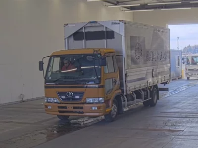 Nissan TRUCK  с аукциона в Японии