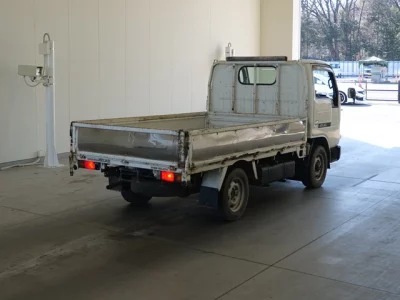 Nissan ATLAS  с аукциона в Японии