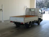 Nissan TRUCK лот № 1824 оценка 3.5  с аукциона в Японии 1