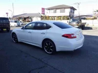 Nissan FUGA лот № 5 оценка 3.5  с аукциона в Японии 1