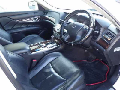 Nissan FUGA  с аукциона в Японии