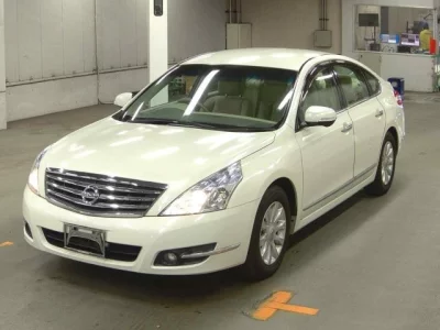 Nissan TEANA