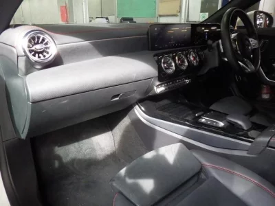 Mercedes-Benz CLA CLASS