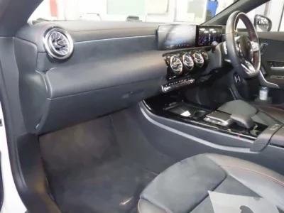 Mercedes-Benz CLA CLASS