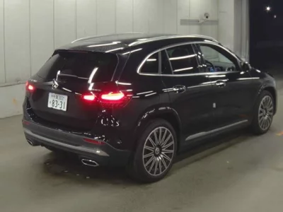 Mercedes-Benz GLA CLASS