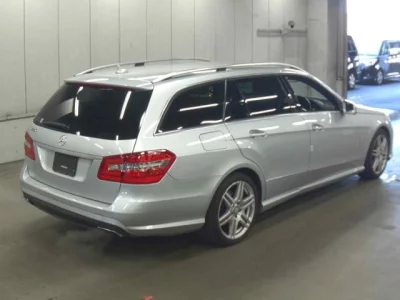 Mercedes-Benz E CLASS WAGON
