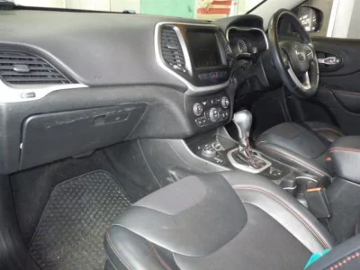 Chrysler JEEP CHEROKEE