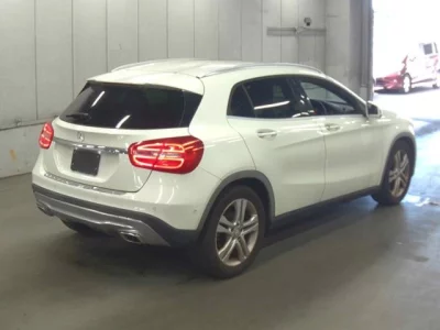 Mercedes-Benz GLA CLASS
