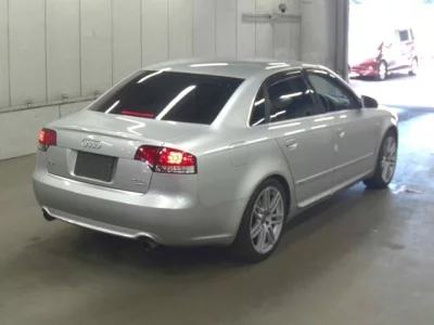 Audi A4  с аукциона в Японии