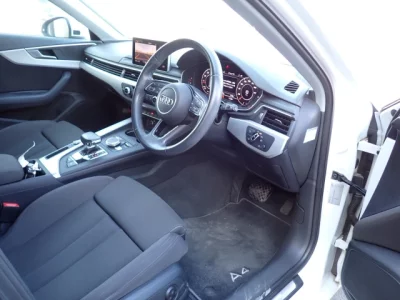 Audi A4  с аукциона в Японии