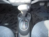 Toyota VITZ лот № 10507 оценка 4  с аукциона в Японии 10