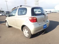 Toyota VITZ лот № 10507 оценка 4  с аукциона в Японии 1