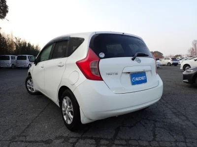 Nissan NOTE  с аукциона в Японии