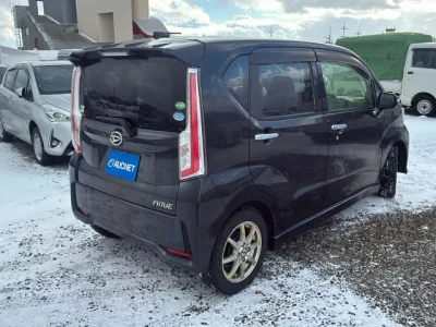 Daihatsu MOVE  с аукциона в Японии