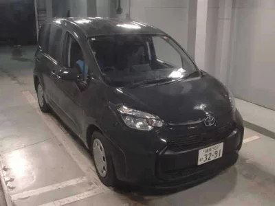 Toyota SIENTA  с аукциона в Японии
